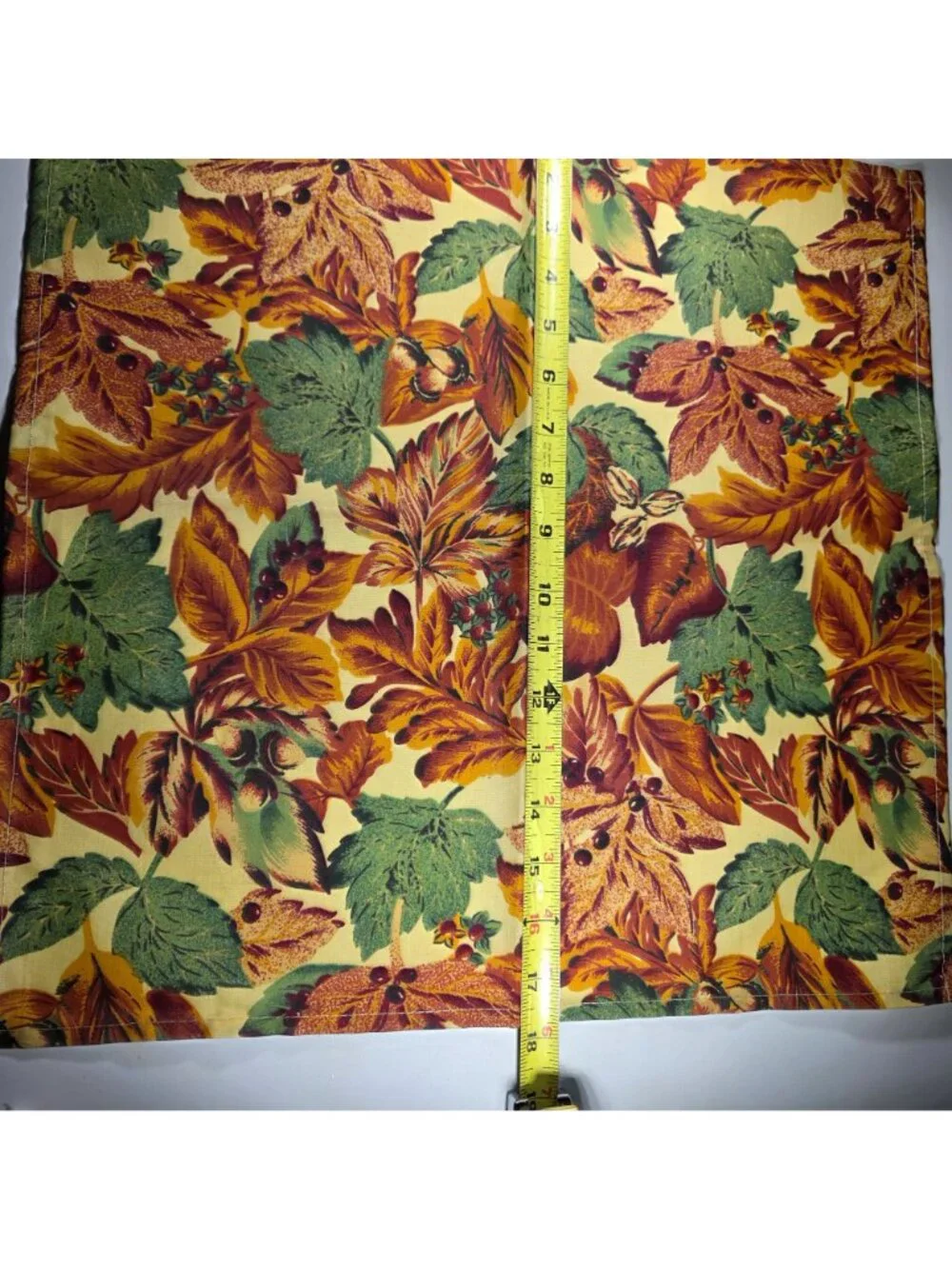 Napkins set of seven Autumn Leaf Pattern Thanksgiving table linens holiday fall
